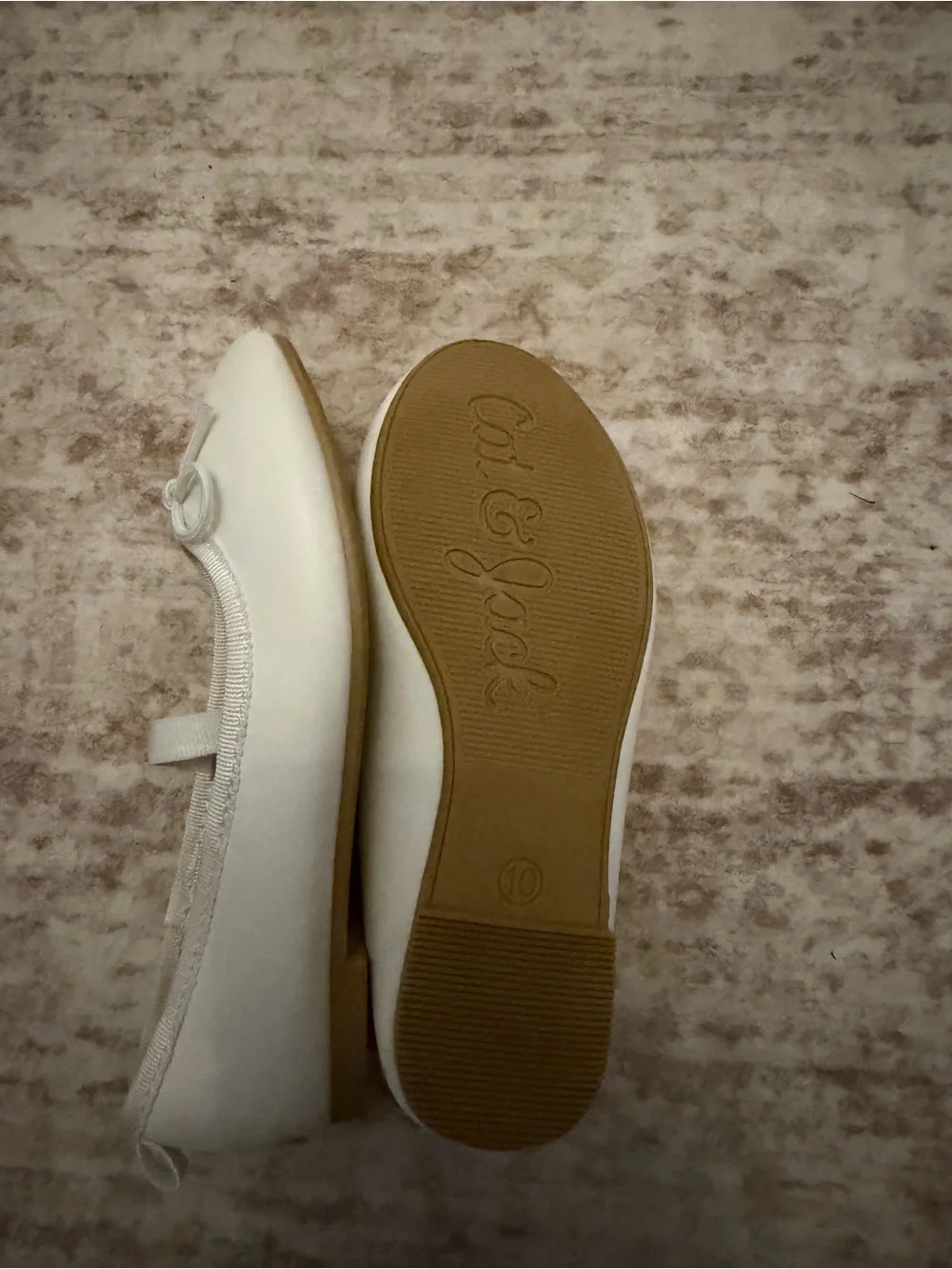 Cat & Jack classic white